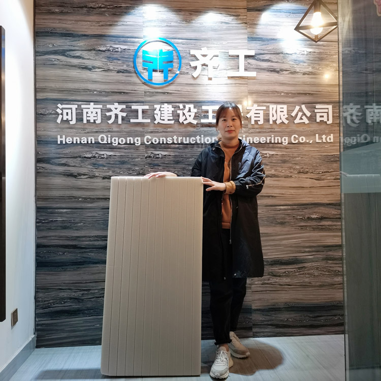 擠塑聚苯復(fù)合板的特點(diǎn)